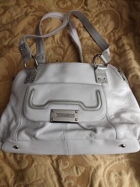 Tignanello White Leather Shoulder Bag